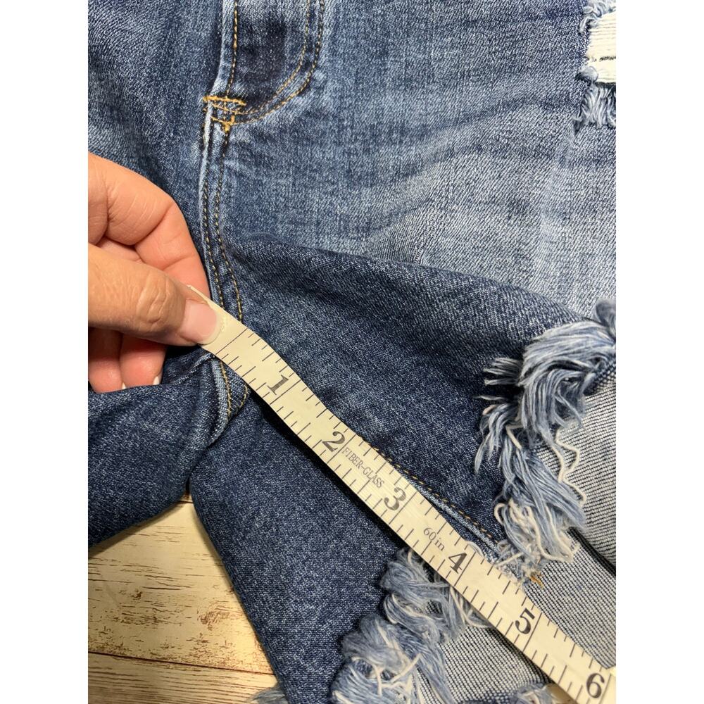 Risen Jean Shorts Frayed Hem Women's Plus Size 2X Distressed Denim Medium Wash - Picture 5 of 7